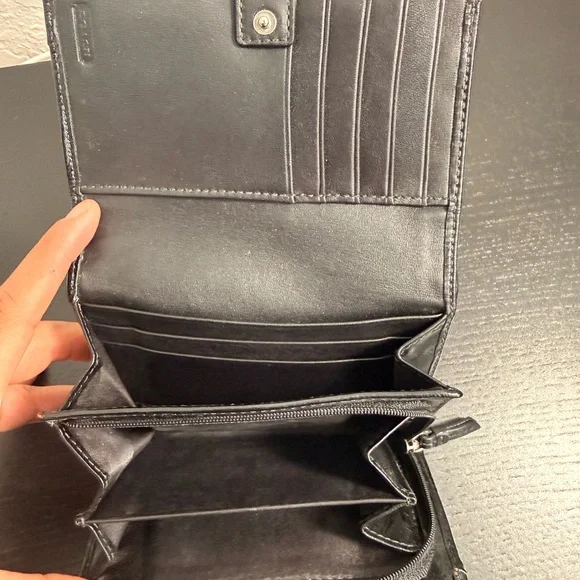 Coach Black and Gray Signature Wallet - Picture 3 of 6